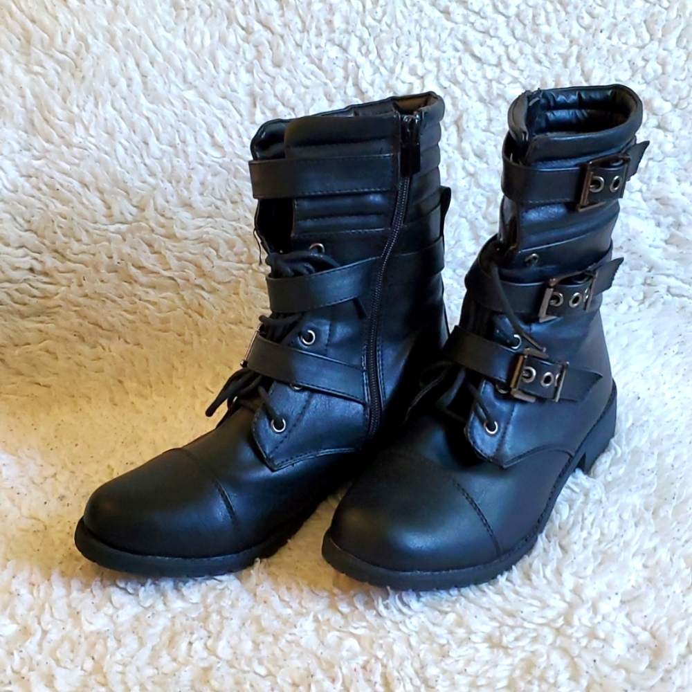 Combat style Black Boots by Forever